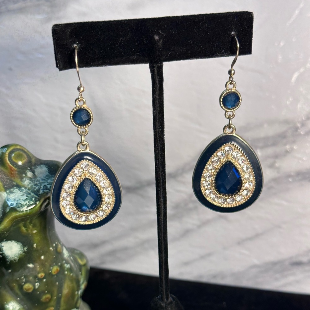 Dark blueish green tear drop/pear shaped rhinestone and enamel pierced earrings